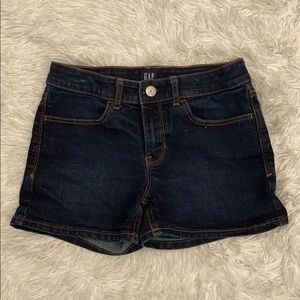 Gap Stretch Shortie Short
